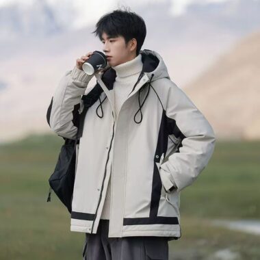 Hooded thick trendy men’s puffer jackets bulk