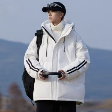 Hooded insulated men’s puffer jackets wholesale