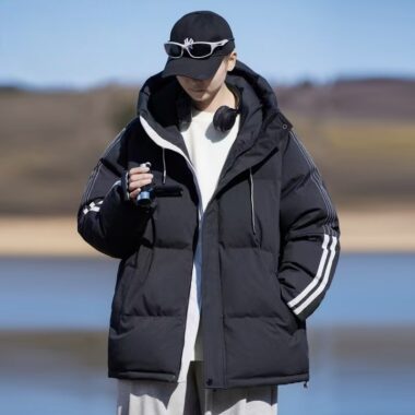 Hooded insulated men’s puffer jackets wholesale