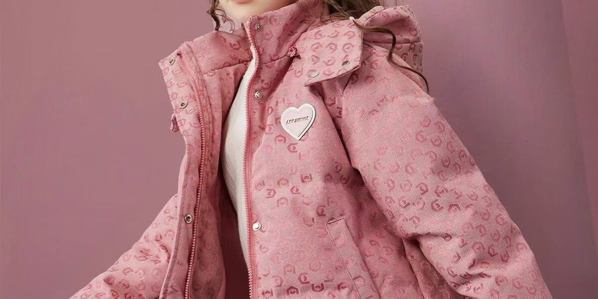 Stylish thick padded kids’ puffer jacket for winter (1) Thick winter fashion kids puffer jackets bulk orders