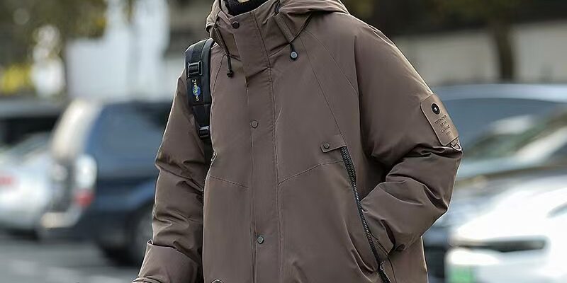 Outdoor thick warm men’s puffer jackets factory