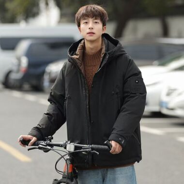Outdoor thick warm men’s puffer jackets factory