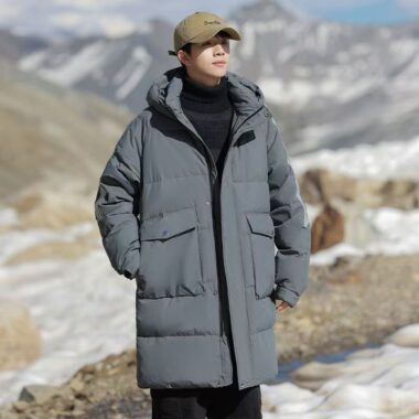 Mid-length thick men’s puffer jackets custom design