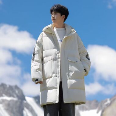 Mid-length thick men’s puffer jackets custom design