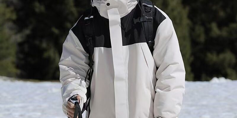Outdoor color-block men’s puffer jackets factory