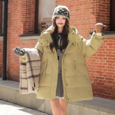 Plus size mid-length women’s puffer jackets wholesale