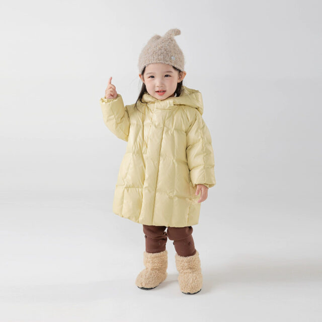 Solid color Korean kids puffer jackets wholesale