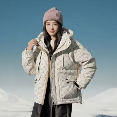 Casual hooded loose women’s puffer jackets wholesale