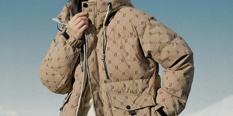 Casual hooded loose women’s puffer jackets wholesale