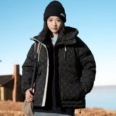 Casual hooded loose women’s puffer jackets wholesale