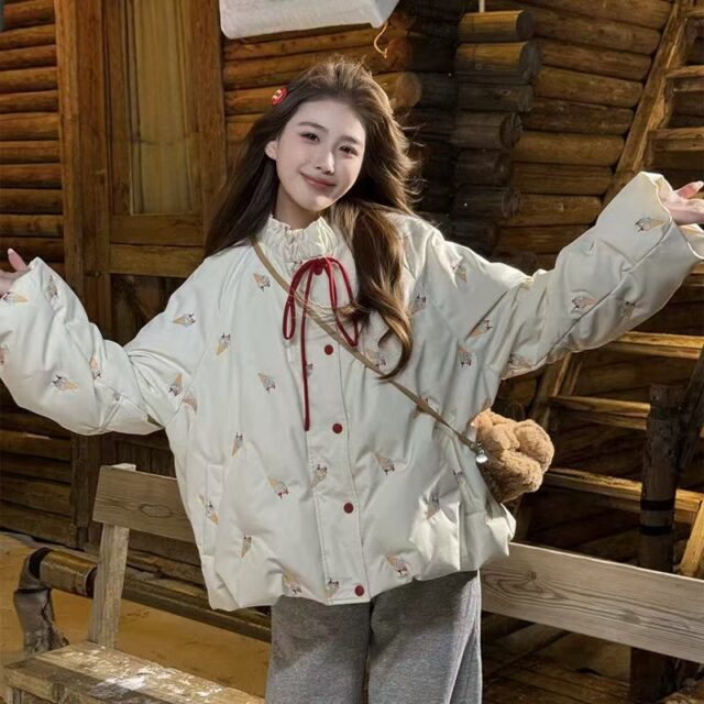 Short embroidered printed women’s puffer jackets manufacturer