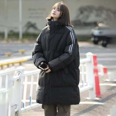 Mid-length hooded women’s puffer jackets wholesale