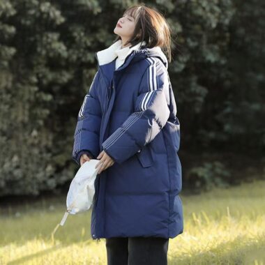 Mid-length hooded women’s puffer jackets wholesale