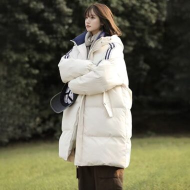 Mid-length hooded women’s puffer jackets wholesale