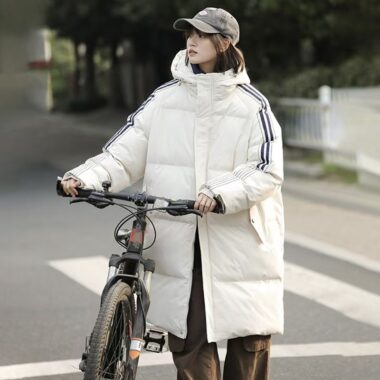 Mid-length hooded women’s puffer jackets wholesale
