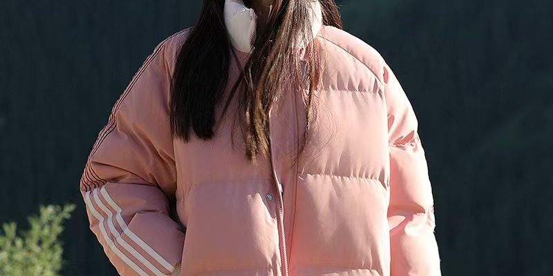 Loose stand collar women’s puffer jackets bulk supply