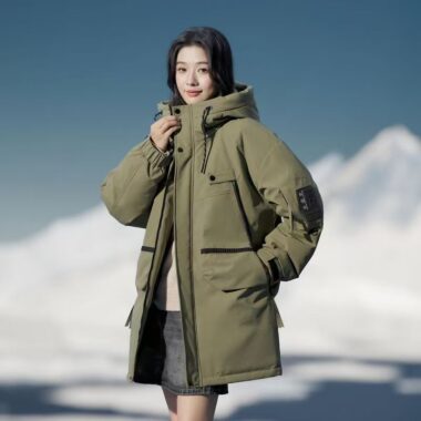 Outdoor winter thick warm women’s puffer jackets factory