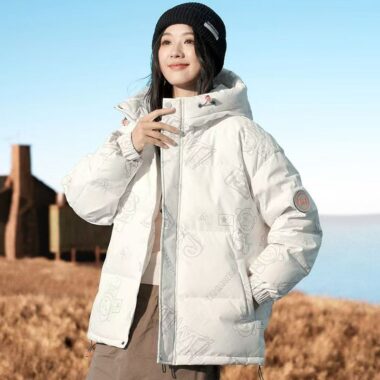 American outdoor windproof warm women puffer jackets