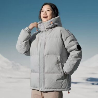 American outdoor windproof warm women puffer jackets