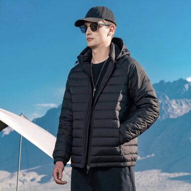 Lightweight warm color block men’s puffer jackets