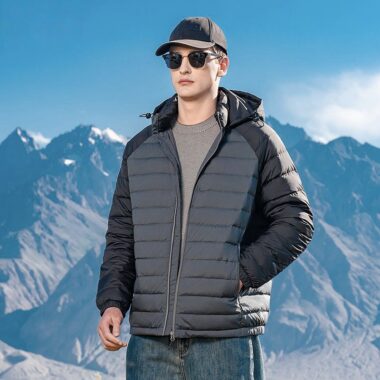 Lightweight warm color block men’s puffer jackets