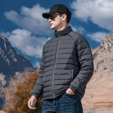 Lightweight warm color block men’s puffer jackets