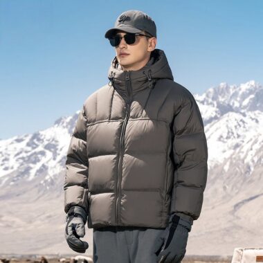 Warm winter hooded men’s puffer jackets