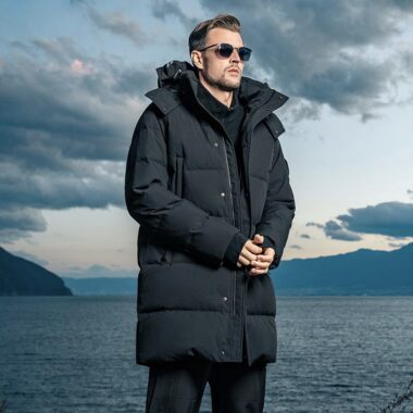 Mid-length winter hooded thick warm men’s puffer jackets