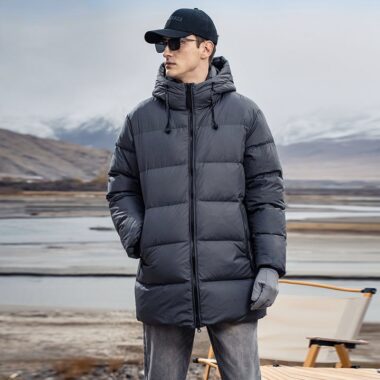 Mid-length hooded warm minimalist men’s puffer jackets