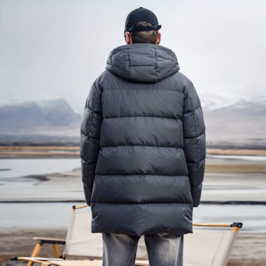 Mid-length hooded warm minimalist men’s puffer jackets