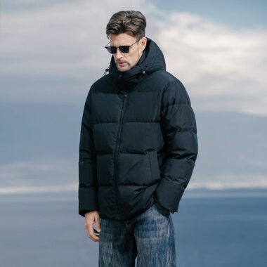 Warm short minimalist hooded men’s puffer jackets
