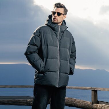 Warm short minimalist hooded men’s puffer jackets