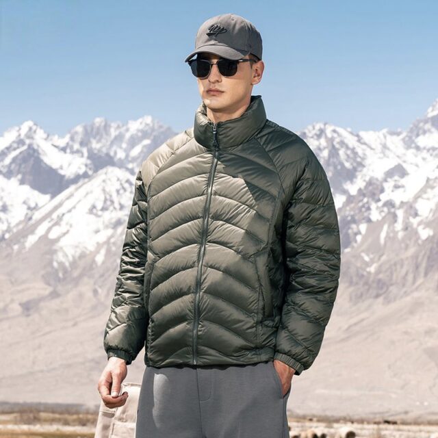 Lightweight winter outdoor short stand collar men’s puffer jackets