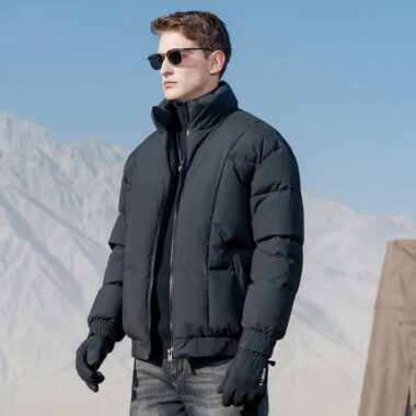 Versatile short stand collar men’s puffer jackets